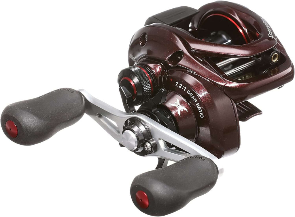 carretilha de pesca na cor marrom/bordô do modelo Shimano Scorpion 200 HG Albatroz Krait 10 Rolamentos